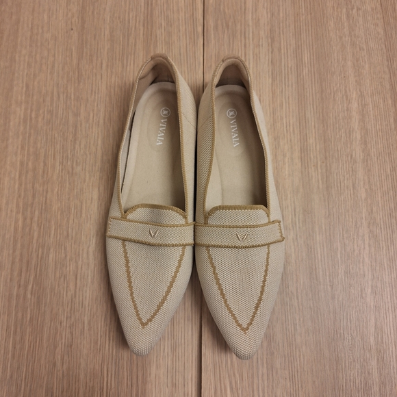 Vivaia Pointed Toe Loafers - Picture 3 of 8